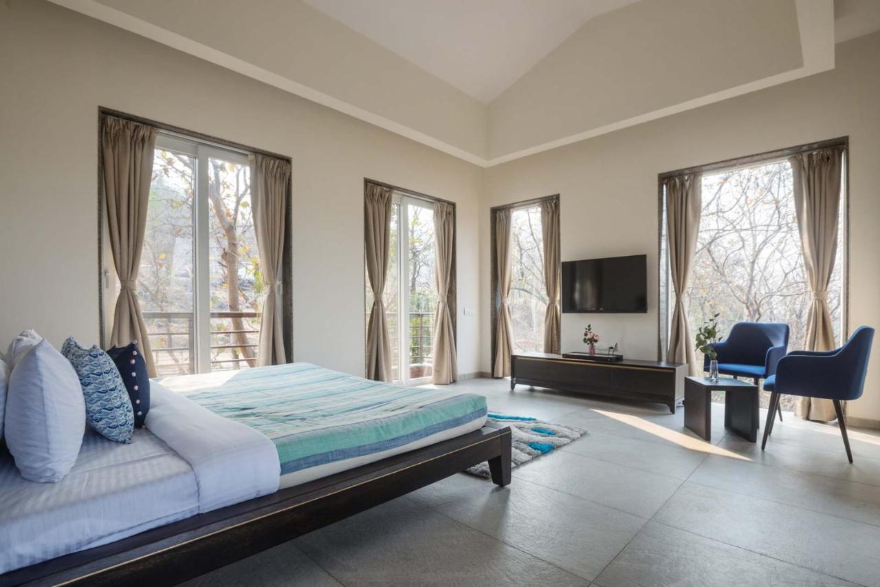 Eden Glade - Khopoli - Mountain-View Villa With Private Pool, Spacious Decks & Indoor Activities ภายนอก รูปภาพ