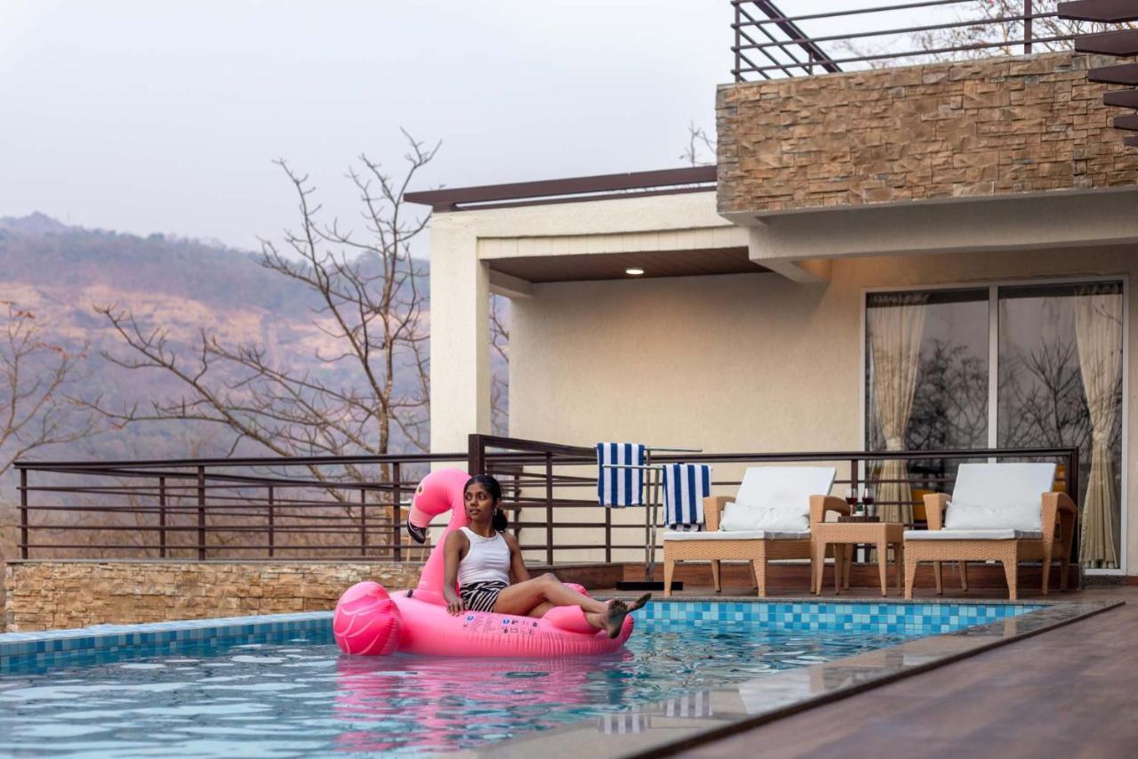 Eden Glade - Khopoli - Mountain-View Villa With Private Pool, Spacious Decks & Indoor Activities ภายนอก รูปภาพ